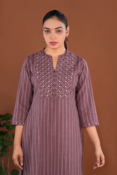 Magenta maroon cotton embroidered Kurti – Kalanjali