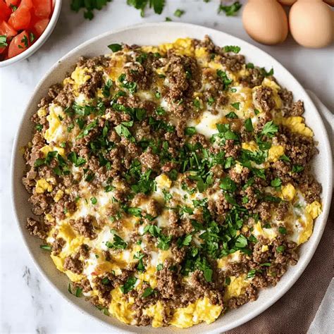 Easy Mediterranean Ground Beef & Eggs Skillet You'll Love