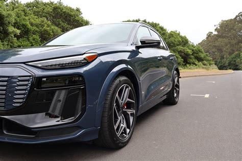 Car Comparison: 2WD vs. AWD vs. 4WD