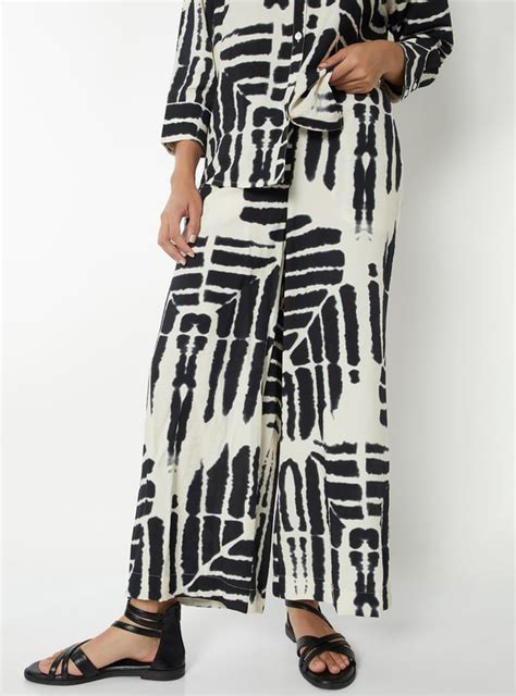 Buy Women Printed Palazzos Online at just Rs. 699.0 - 1000016219970 ...