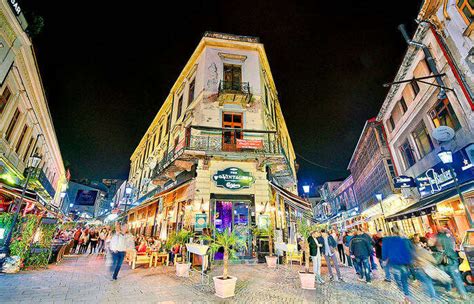 Autumn In Bucharest: A Guide For A Delightful Romanian Holiday!