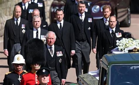 菲利普葬礼众生相：95岁英女王哭得最伤心,子孙辈们却表情淡定|菲利普|女王|葬礼_新浪新闻