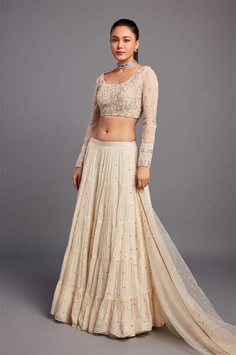 Mirai Set In Ivory – Chamee and Palak official