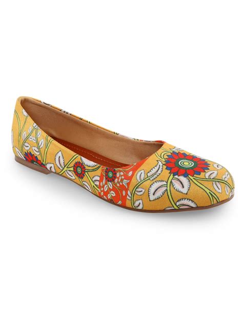 Buy Handmade Printed Belly Shoes for Women with Traditional Indian Art ...