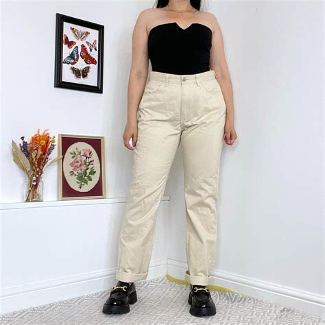 Vintage cream jeans 90s cream high waisted mom... - Depop