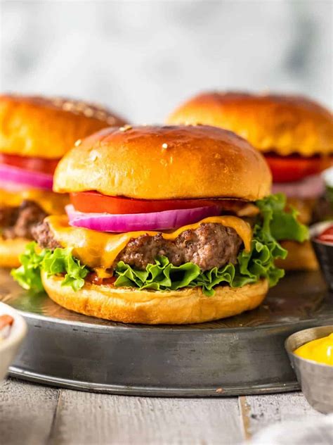 Baked Hamburgers (How to Cook Burgers in the Oven) - Recipe expert