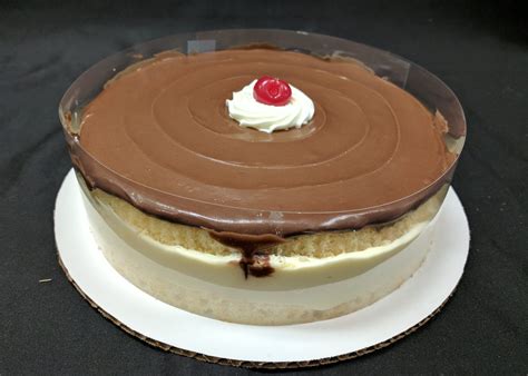 File:Coconut cream pie.jpg - Wikimedia Commons