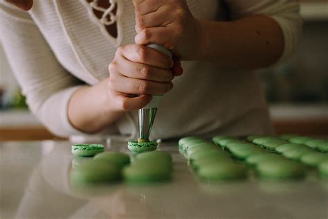 How Much Do Pastry Chefs Make? (Average Pastry Chef Salary Data 2025)