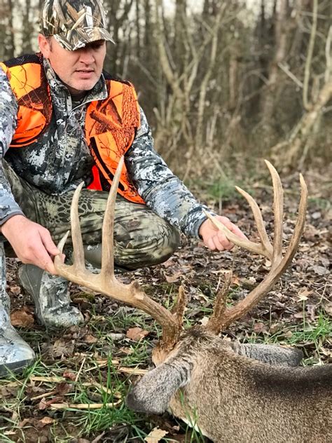 Premier Whitetail Hunting Outfitter in Kentucky | Premier Outfitters