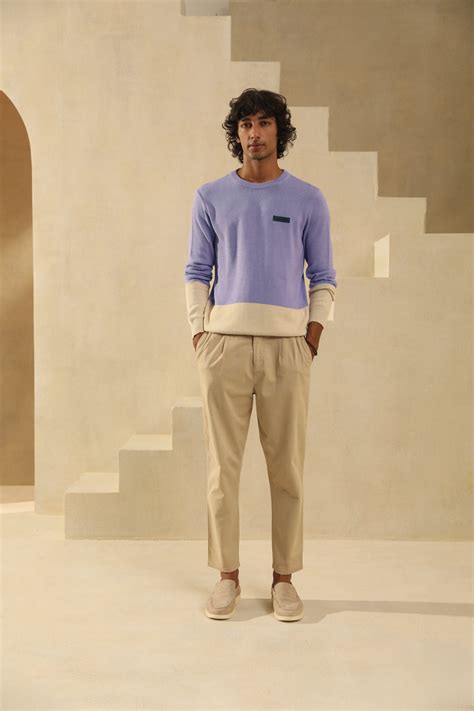 Men's Relaxed Fit Trendy Contrasting Lavender & Cream Panel Sweater