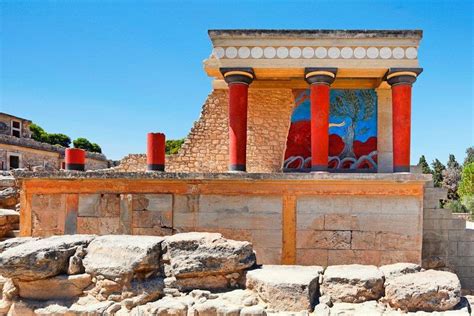 From Chania & Rethymno: Knossos Palace & Heraklion City Tour - Ираклио ...