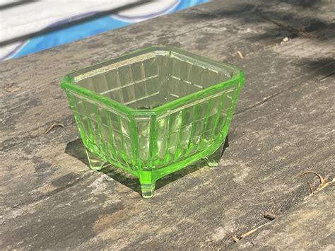 Is Uranium Glass Safe? XRF Test Results for a Vintage Uranium Glass Piece