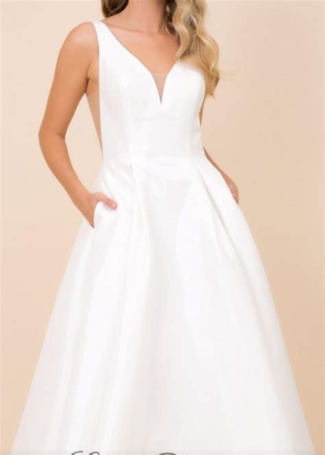 Elite Bridal Athena New Wedding Dress Save 50% - Stillwhite