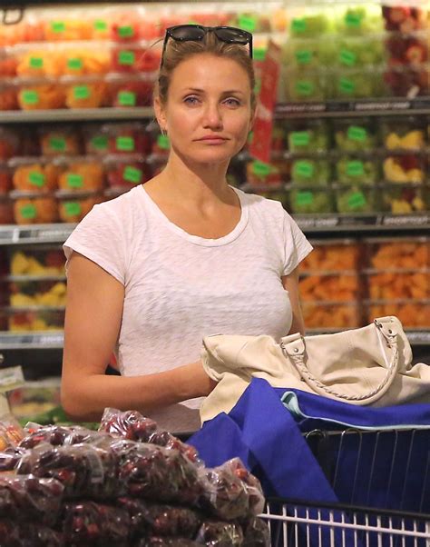 CAMERON DIAZ Shopping at Whole Foods in Beverly Hills – HawtCelebs