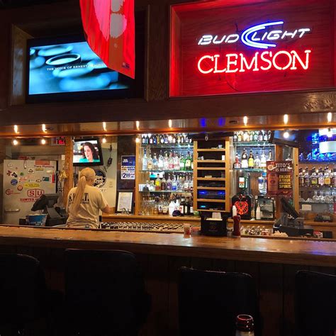 SUE'S WINGS & THINGS, Anderson - Restaurant Reviews, Photos & Phone ...