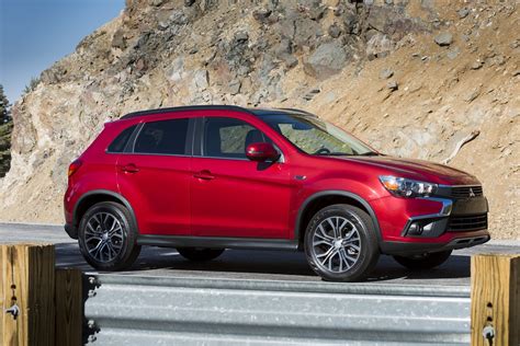 REVIEW: 2017 Mitsubishi Outlander Sport - The Budget-Friendly Crossover ...