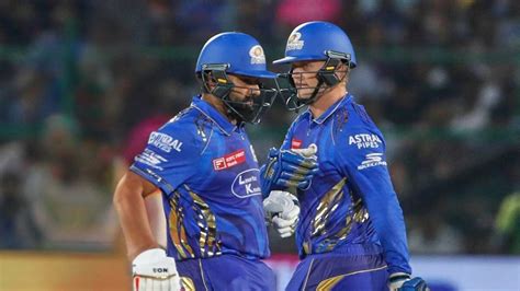 Rohit Sharma pulls out of MI's run-chase vs RCB due to hamstring injury ...