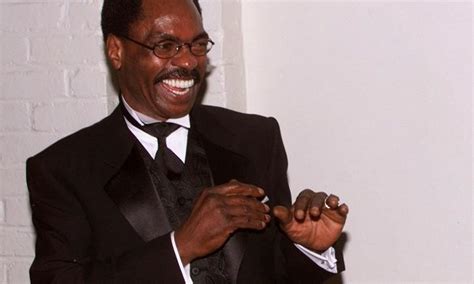 Boxer Rubin Carter from Bob Dylan's "Hurricane" Song Dies at 76 ...