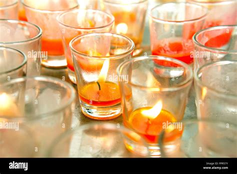 Exploding Glass Candles 的图像结果