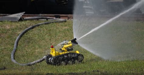 Испытания в учениях МЧС пожарного робота CITIC | Robosobaka