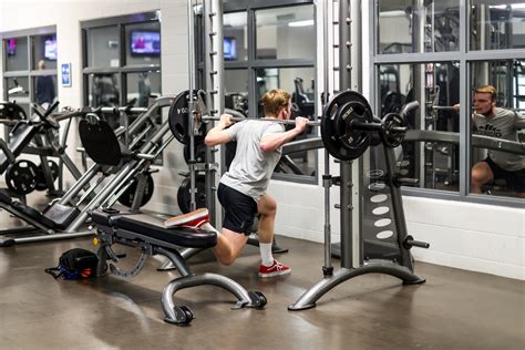 Ackerman Sports & Fitness Center | Glen Ellyn, Illinois