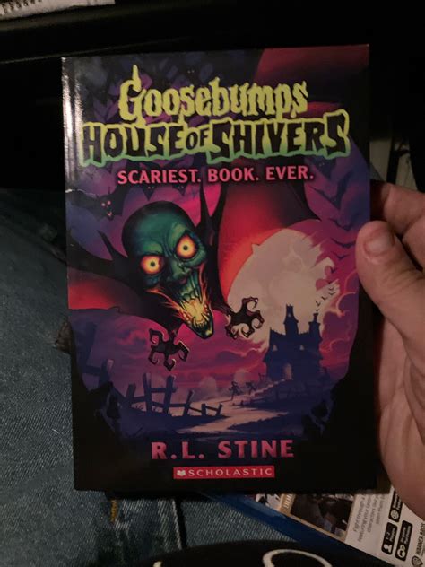 Heads up: Scariest. Book. Ever. Is out in the wild. : r/GooseBumps