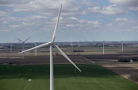 Wind farm proposed for Muskegon/Kent counties border gets key approval ...