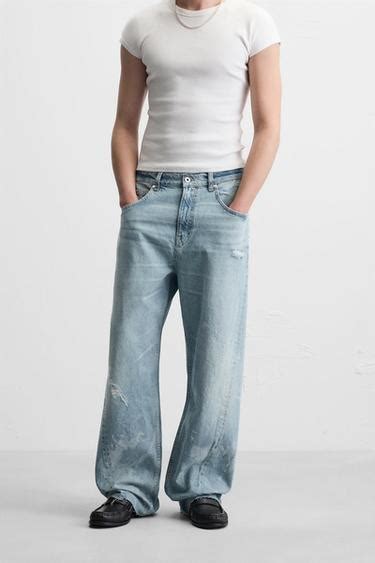 Men's Loose Fit Jeans | Explore our New Arrivals | ZARA India