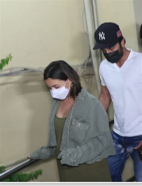 Ranbir Kapoor, Alia Bhatt snapped outside PVR in Juhu with Aarti Shetty ...