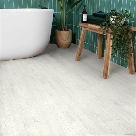White Wood Effect Sheet Vinyl Flooring Roll for Bathrooms, Kitchens and ...