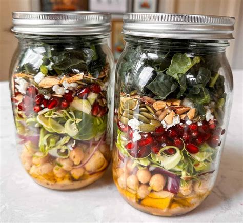 Winter Crunch Mason Jar Salad – WellPlated.com
