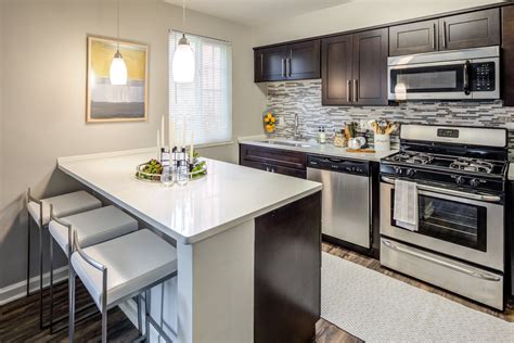 Photo Gallery | Apartments in Toledo, Ohio — The Flats at Douglas