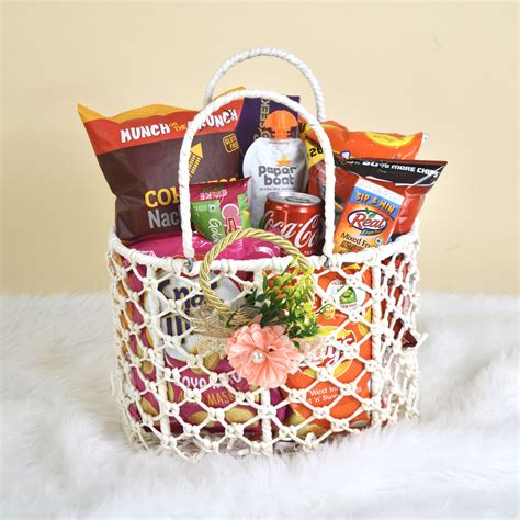 Metal Basket – Between Boxes Gifts