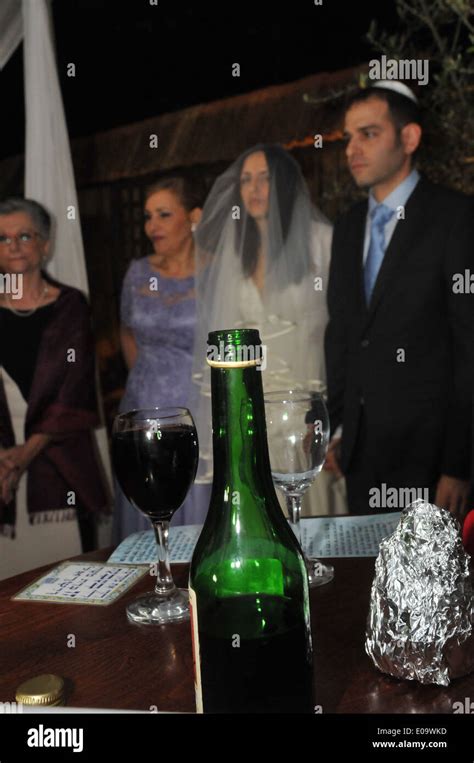 Jewish Bride and Groom 的图像结果