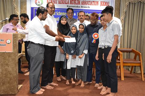 Hasan Yusuf awarded late SM Basheer Lifetime Achievement Award by KKMA