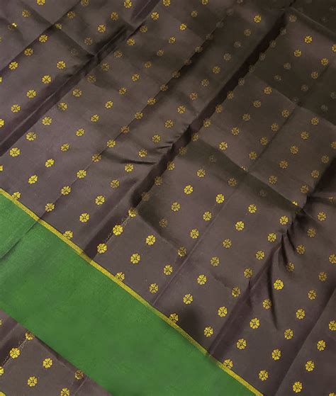 Buy Black Handwoven Kanjivaram Silk Saree T402494