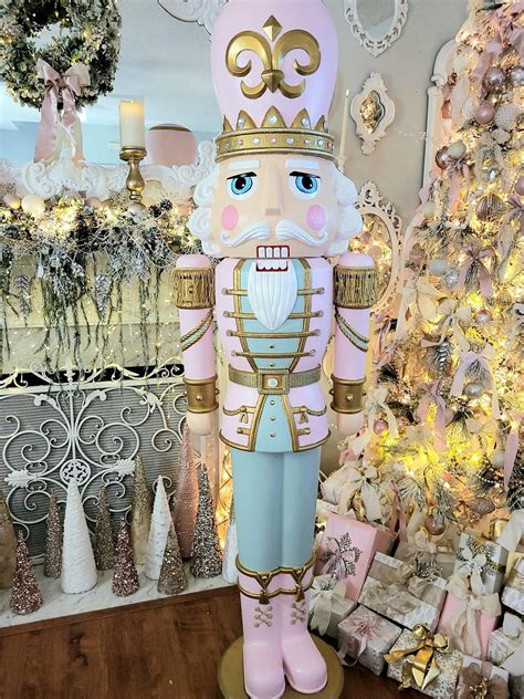 Pin by Bonnie on Amelie my heart | Nutcracker christmas decorations ...