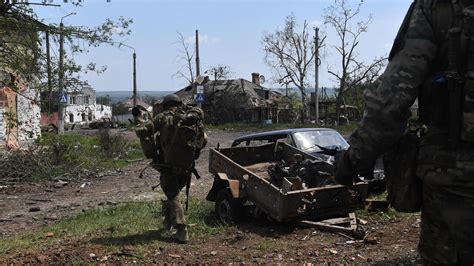 Russian Forces Take Full Control of Artemovsk, Says Wagner Group Head