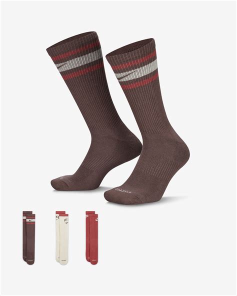 Nike Everyday Plus Cushioned Crew Socks (3 Pairs). Nike MY