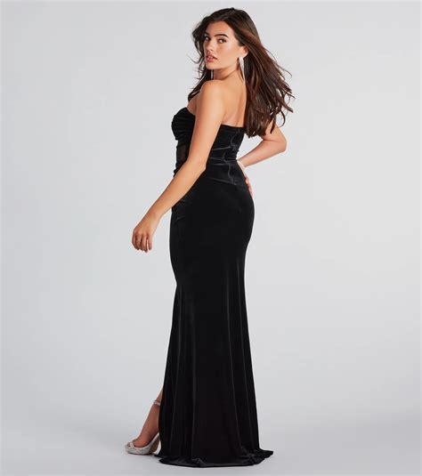 Long Black Gowns & Windsor