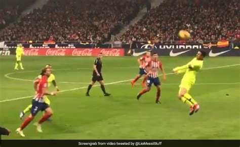 Lionel Messi Nutmeg On Defender Filipe Luis In La Liga 2018 Atletico ...