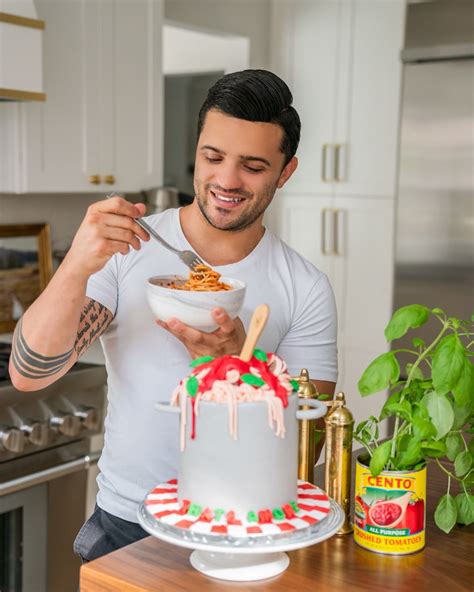 Vincent James | I hope you’re enjoying the holidays , i know i am! How cute is this wreath cake ...