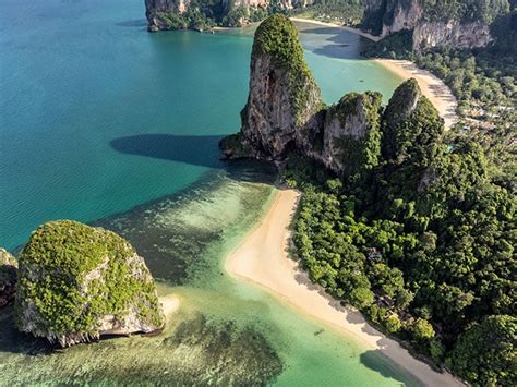 Top 3 beaches that Bollywood loves