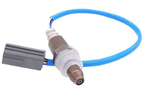 Removing Nissan O2 Sensor Connector 的图像结果