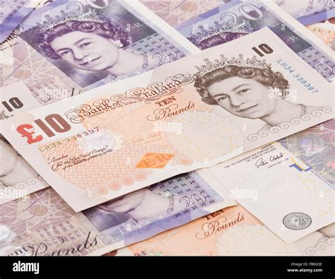 Currency of Great Britain, 10 and 20 pound notes Stock Photo - Alamy