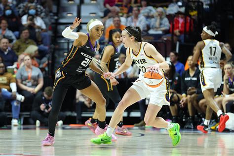 Caitlin Clark prop picks: Fever vs. Sun predictions for points, 3 ...