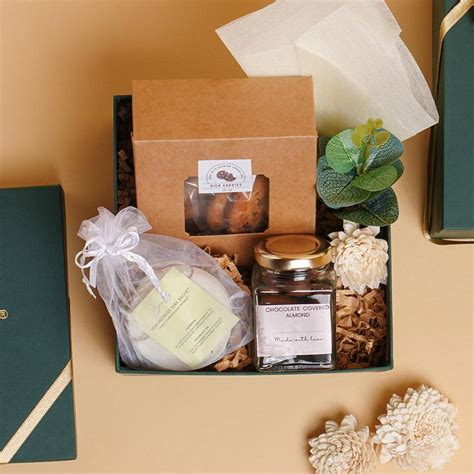 Buy Tiny Thoughts Big Impact Gift Box Online – BoxUp Luxury Gifting