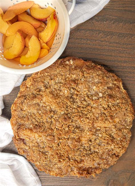Ultimate Peach Crumb Pie (w/ easy crumb topping!) - Dinner, then Dessert