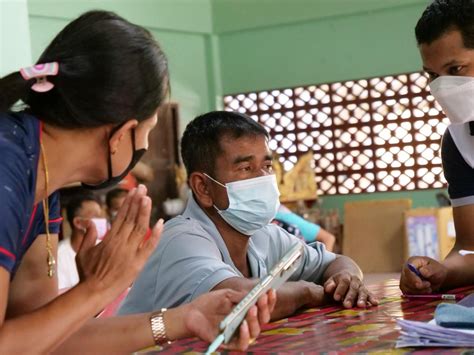 Promoting COVID-19 Vaccine Uptake among Migrant Communities in | IOM ...