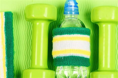 The Best Wrist Bands For Men To Improve Their Weightlifting Performance